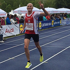 Rüdiger Teufel beim Zieleinlauf